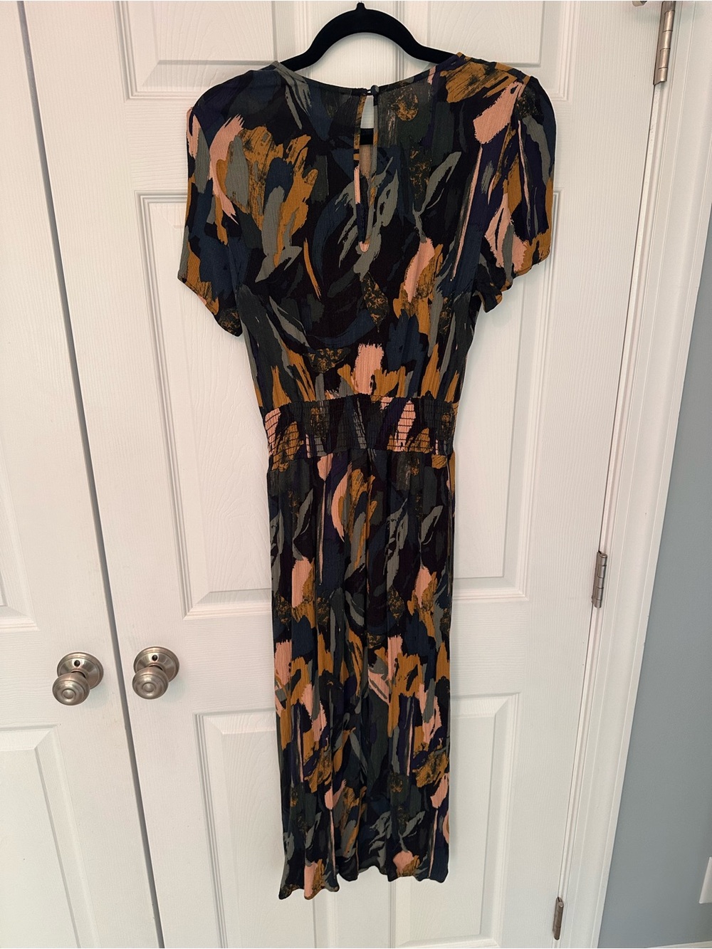 Evereve size M Alana Short Sleeve Smocked Abstract Floral Maxi midi Dress black - Picture 16 of 16